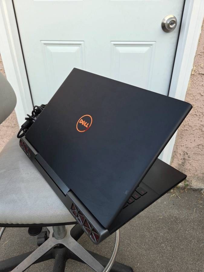 Dell Gaming Laptop- Windows 11-1TB SSD Storage, i7, 32 GB Ram - $360