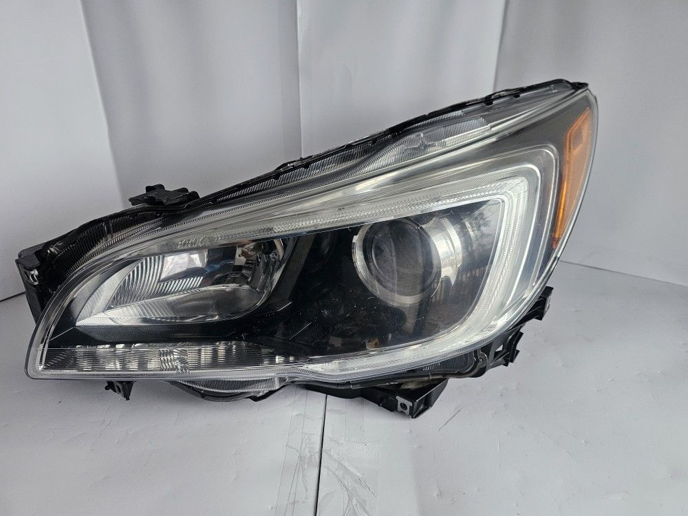 2015-2017 Subaru Legacy Outback Headlight Halogen Left Driver Side