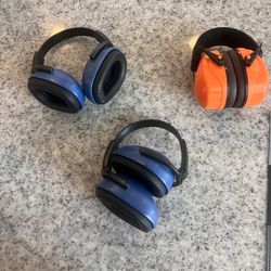 3 Pairs Headphones
