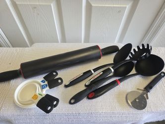 Betty Crocker Kitchen Utensil Set with Tfal Rolling Pin and Measuring Cups