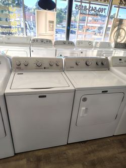 Maytag  top load washer electric dryer 220v súper capacity In Excellent Working Condition