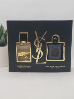 Yves Saint Laurent 

Mini Black Opium & Libre Eau de Parfum Set

.25 fl ( 2 Sets available, 1 box damaged)