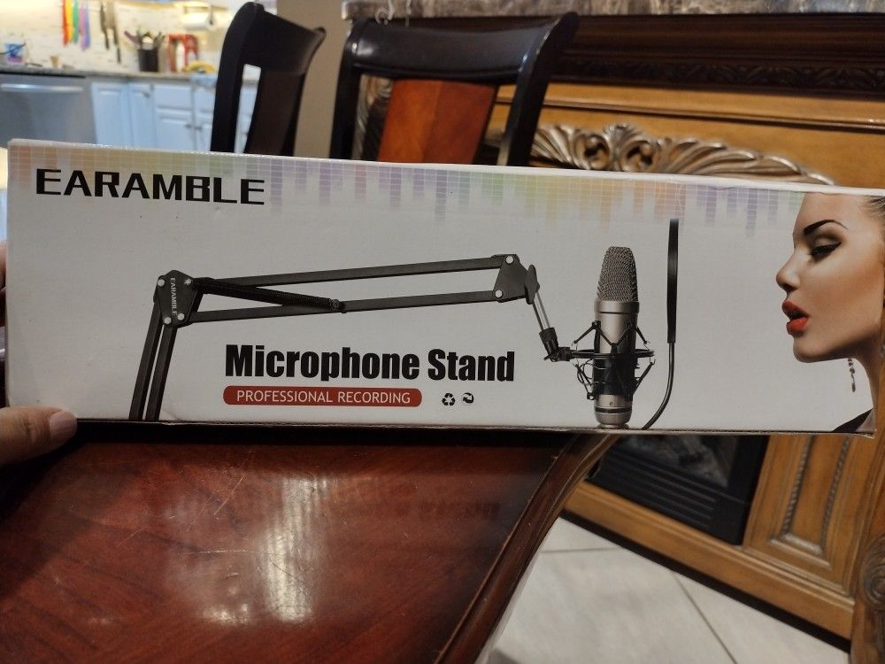 Earamble Microphone Stand