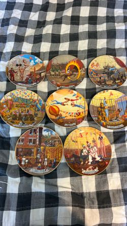 Ringling bros and Barnum & Bailey plates