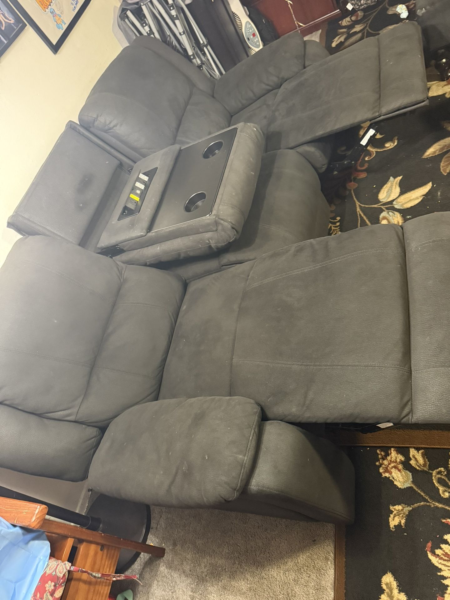 Sofa With Recliners And Center Console