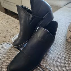 Boots Size 8