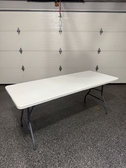 Folding Table 6 ft