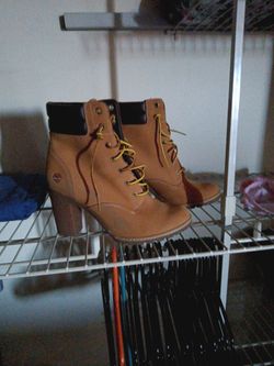 "Beyonce's" Size 7 1/2