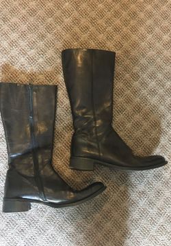 Black leather Italian boots Women’s size 7M