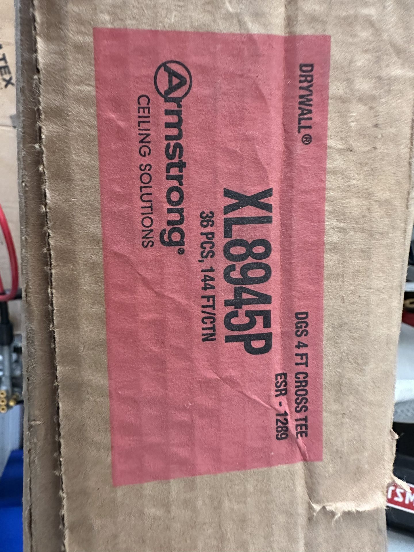Armstrong XL8945P DGS 4' (144 LF) PeakForm Cross Tee ( 26 pics)
