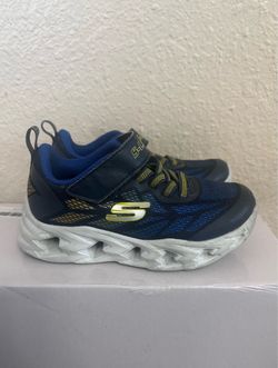 Boys sneakers