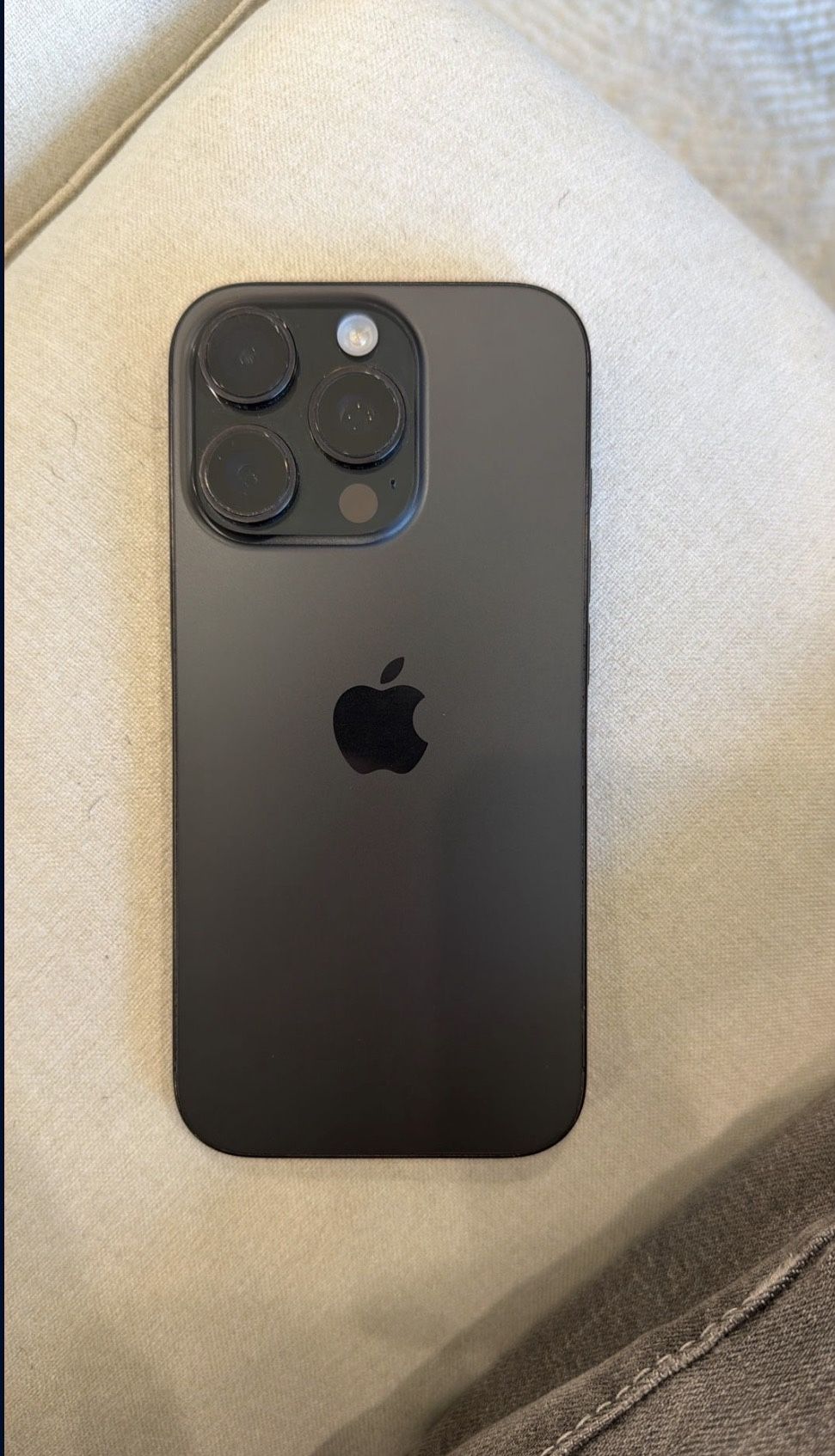 iPhone 16 pro 256GB Black Titanium