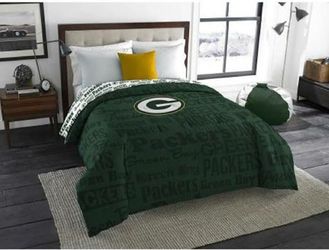 NFL  MICROFIBER TWIN COMFORTER 64"X86" NEW WITH TAG FROM TARGET /In Stock  3