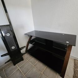 Entertainment Center With Mount