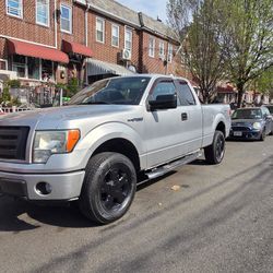 2010 Ford F-150 FX4 Truck