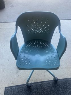 Light Blue Spinning Chair