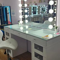 White Vanity Table (Brand New)