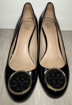 Tory Burch Twiggie Gold Medallion Pump Black Patent Wedge Slip On Sz 9