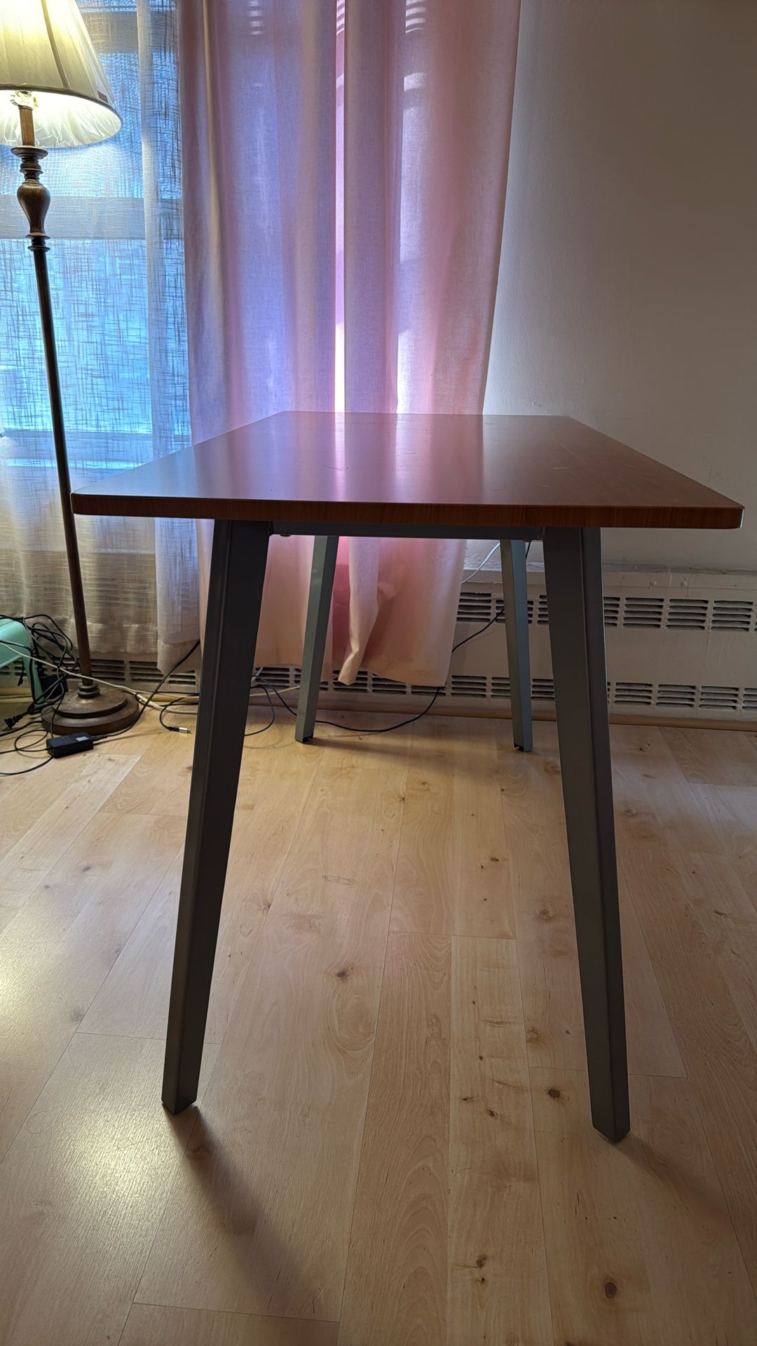 Computer Desk In Excellent Condition