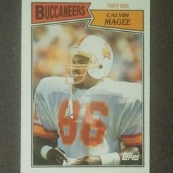 1987 Topps Calvin Magee Tampa Bay Buccaneers #389 Football Card Vintage Collectible Sports NFL Trading