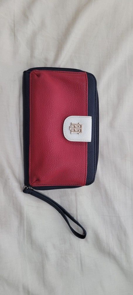 Tommy Hilfiger Wristlet