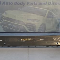 2023 VOLVO XC90 REAR BUMPER W-MOLDING FLARE 