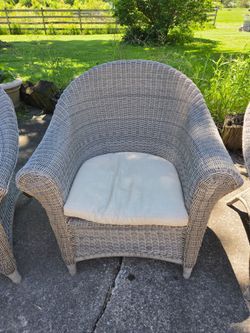 HIGH END RESIN WICKER PATIO CHAIRS