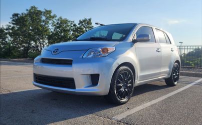 2010 Scion xD