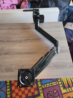 Monitor arms