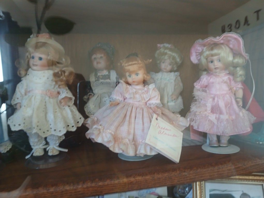 Lil Ladies