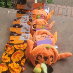Halloween sets for small pets. NEW.