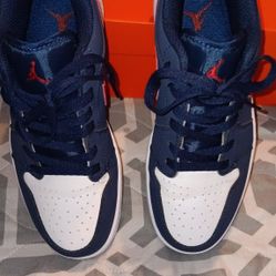* Air Jordan 1 Low “USA” Size 8 //)(//