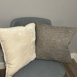 Couch Accent Pillows