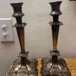 Juego Candelabros Tallados Antiguos 