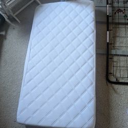 Graco crib mattress And support Frame