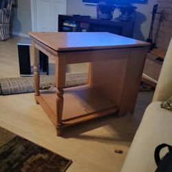 End Table ,with Swivel Top  A Few Scratches 