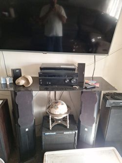 Entertaimant System 70'' Smart Tv