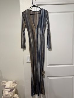 Fashion Nova Long Sleeve Maxi Dress