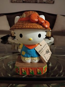 Hello Kitty Halloween collectible
