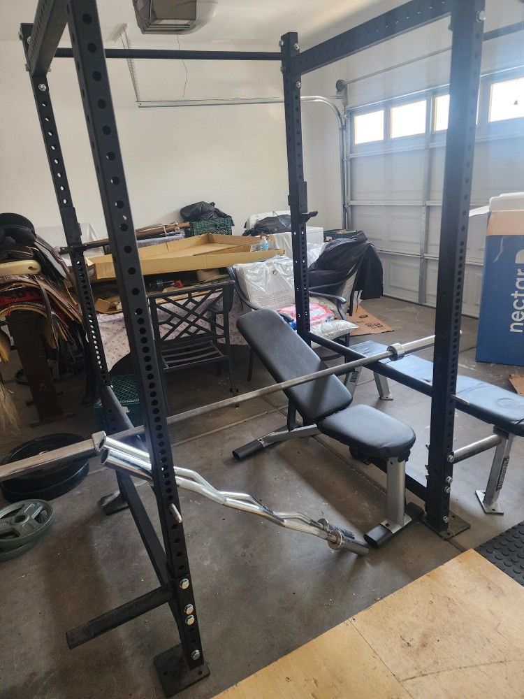 Home Gym, power rack + equipmeny