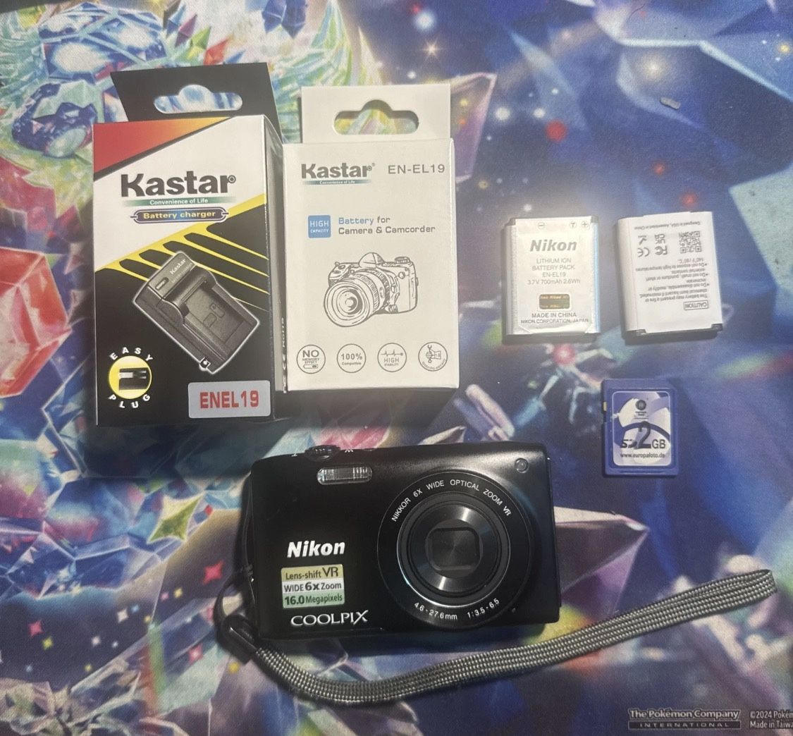 Nikon Coolpix S3300 16MP BLACK DIGITAL CAMERA