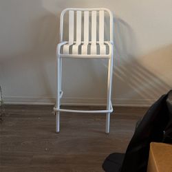 2 Bar White Metal Stools