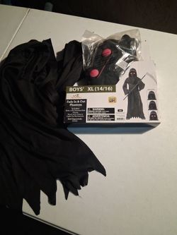 Boys xl 14/16 fade in and out phantom Halloween costume