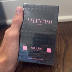 Valentino Born In Roma Intense 