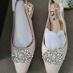 NWOT Badgley Mischka Kitten Heels