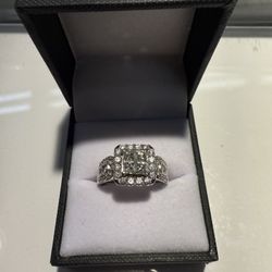 14 K White Gold Engagement Ring 