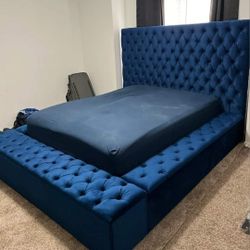 Brand New/ Blue Velvet Queen Storage Platform Bed Frame Cama// Mattress Sold Separately 