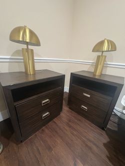 Set of 2 Dark Wood Nightstands