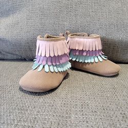 Robeez Girls Fringe Boots Size 12-18 Months