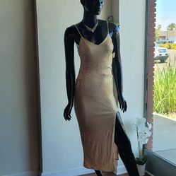 😍Champagne/Gold split thigh sequin dress, Perfect for PROM/PARTY or your formal events!!